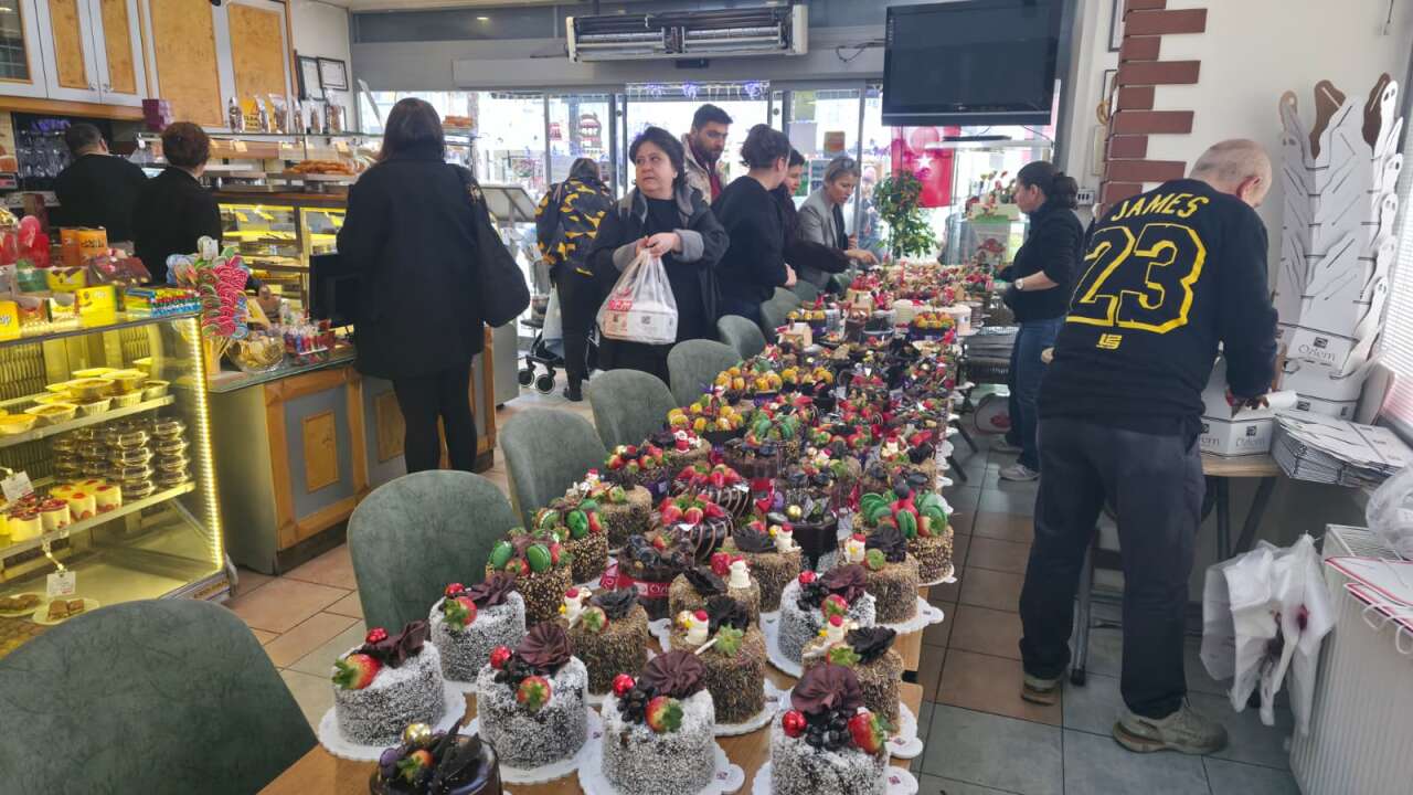 Yılbaşı Pastalarına Yoğun İlgi 2